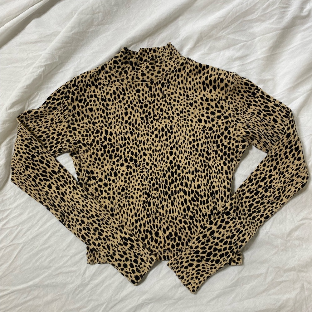 Brandy Melville top